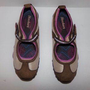 LADIES - GIRLS SKECHERS SLIP-ONS MEMORY FOAM COMFY